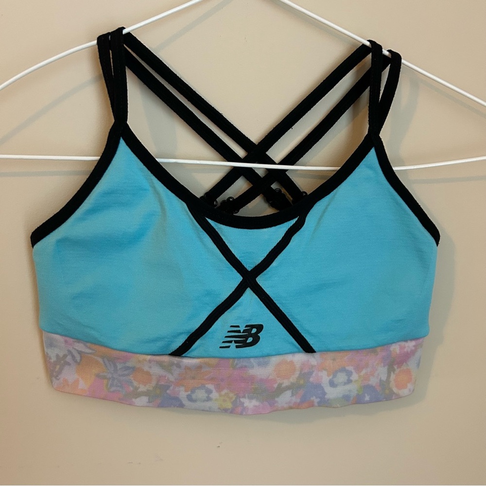 💥New Balance Teal Floral Sports Bra Crisscrossing Back Straps Workout Top Sz S